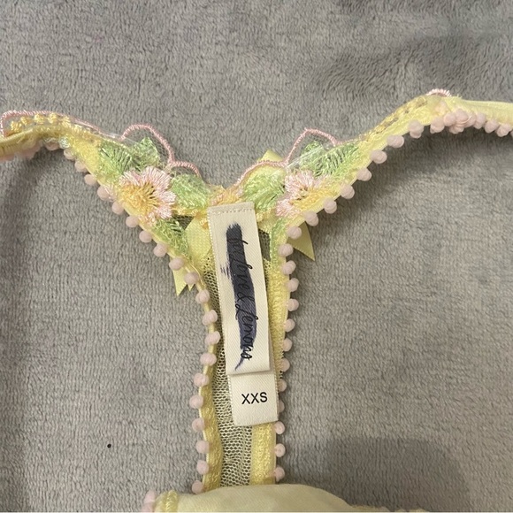 New! For love and lemons Sunny lace thong panties 24536 - Picture 8 of 11